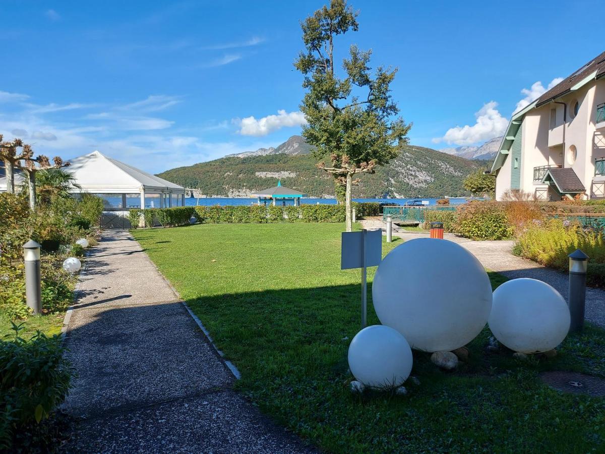 Ferienwohnung Charmant Studio En Rez De Jardin Au Bord Du Lac D'Annecy Duingt Exterior foto